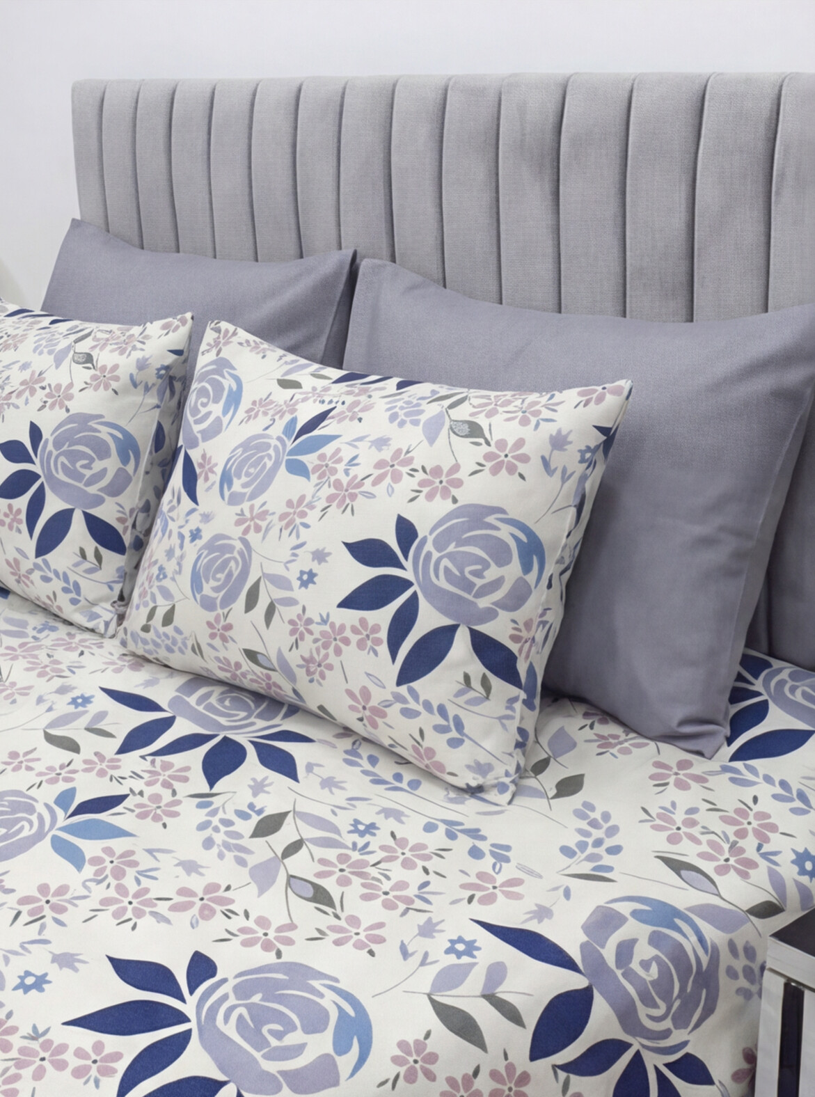 Blue Garden Bed sheets - 5 pieces